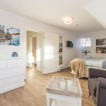 Barther Str_10 A Austernfischer 징스트